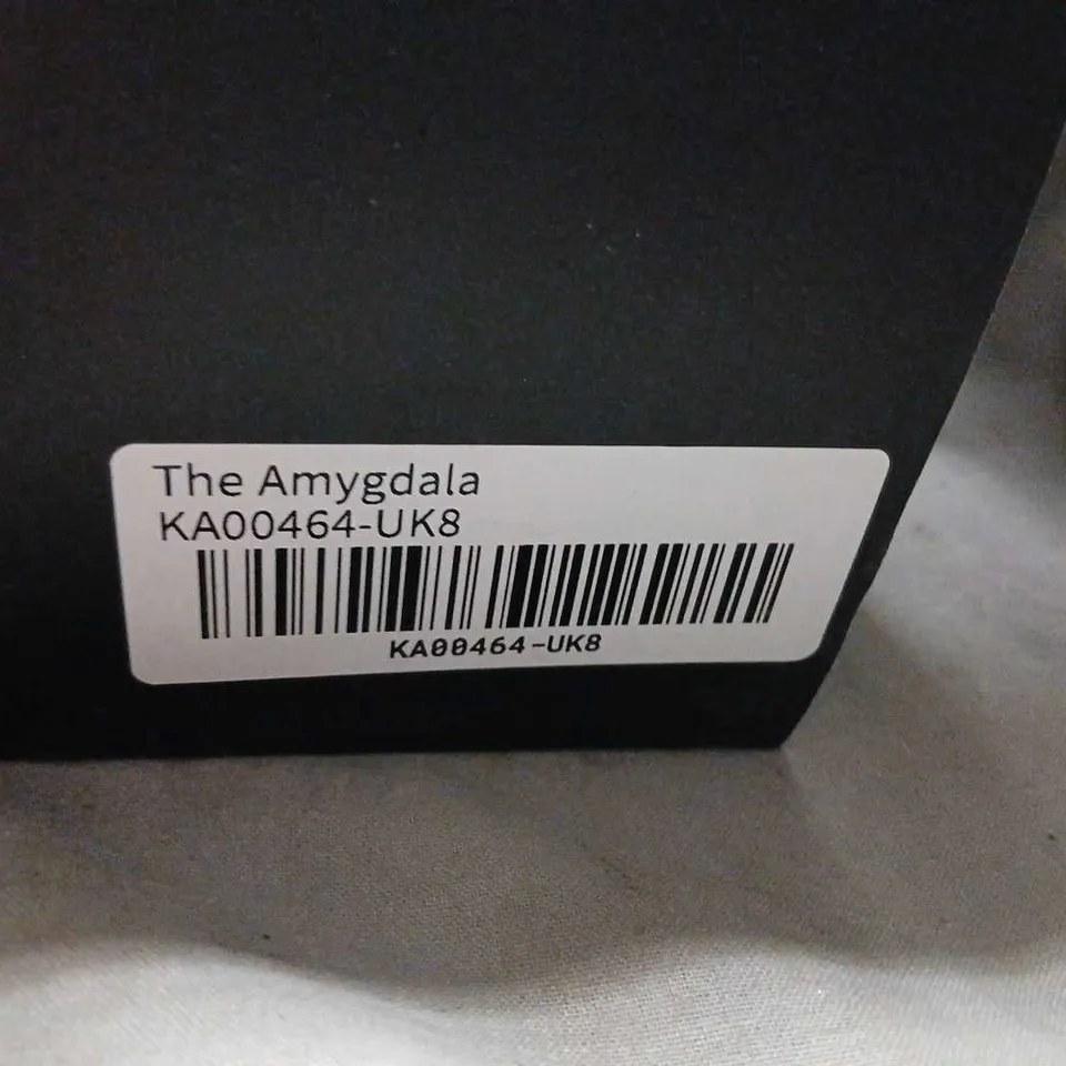 KOI THE AMYGDALA KA00464 UK8 KNEE-HIGH PLATFORM BOOTS WITH CHAINS