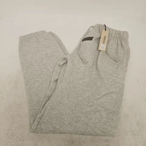 ESSENTIALS FEAR OF GOD JOGGERS IN GREY - MEDIUM