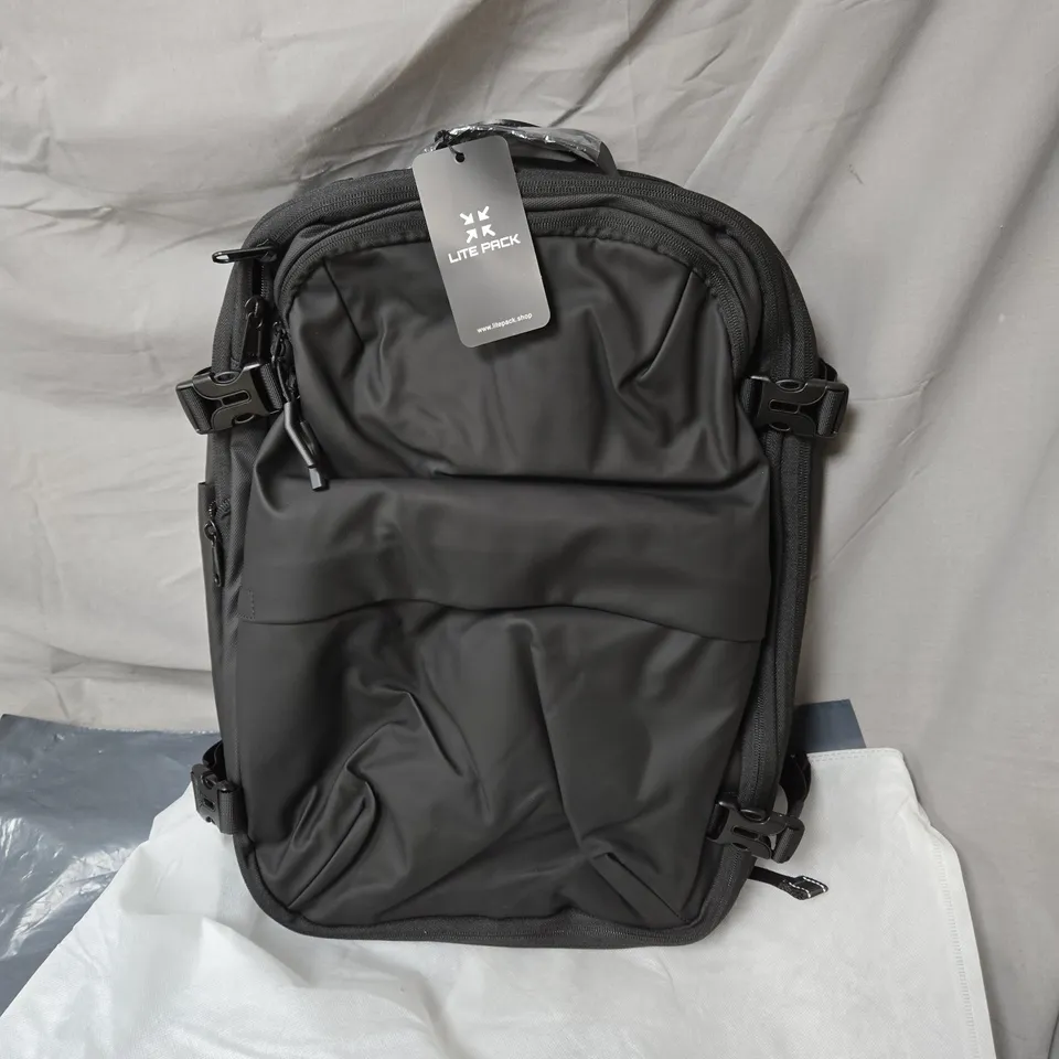 LITE PACK PRO COMPRESSION BACKPACK – BLACK