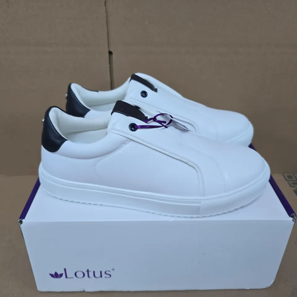 BOXED PAIR OF LOTUS LEON TRAINERS IN WHITE - EU 39