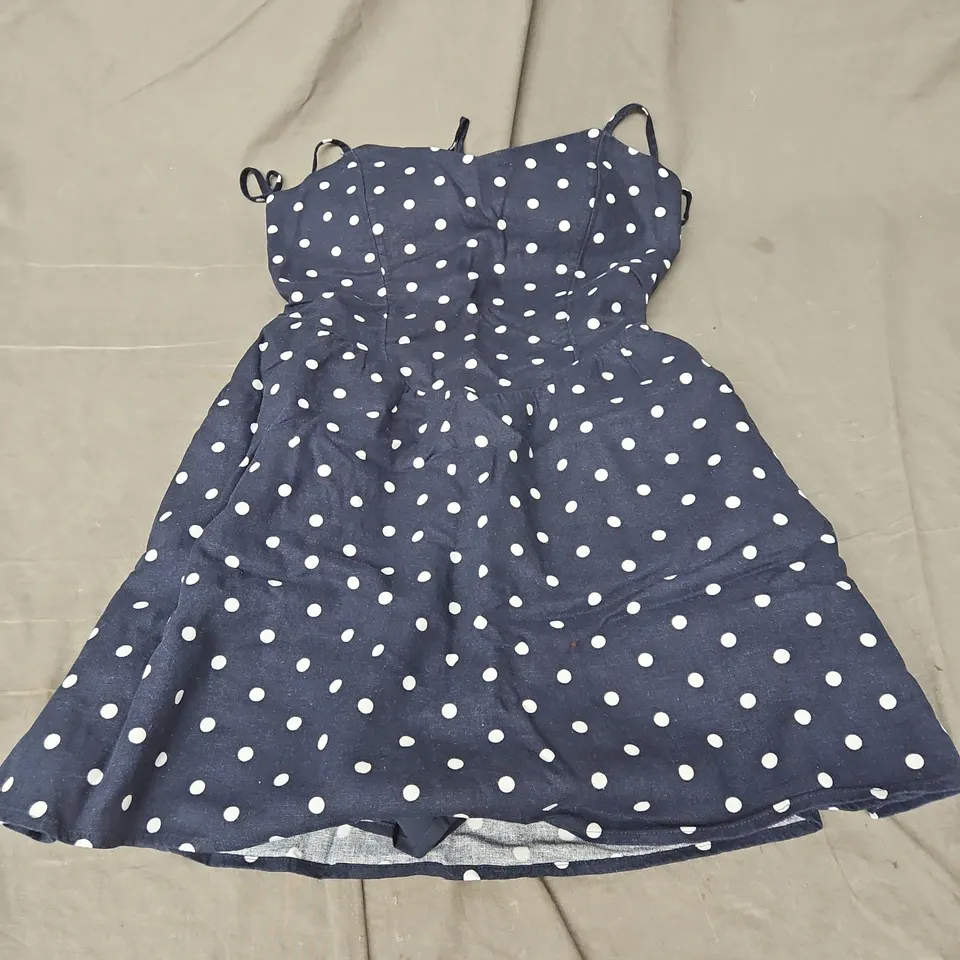 HOLLISTER ROMPER MINI DRESS IN NAVY POLKA DOT SIZE XS