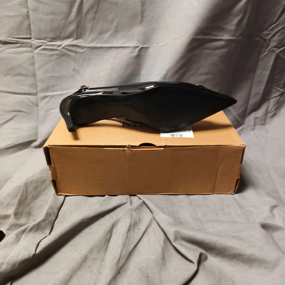 BOXED PAIR OF MNG BLACK SLINGBACK HEELS - SIZE 37