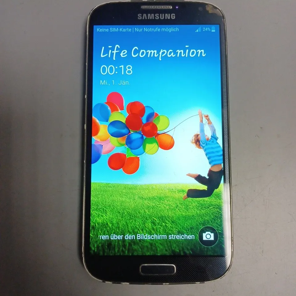 SAMSUNG GALAXY S4 SMARTPHONE
