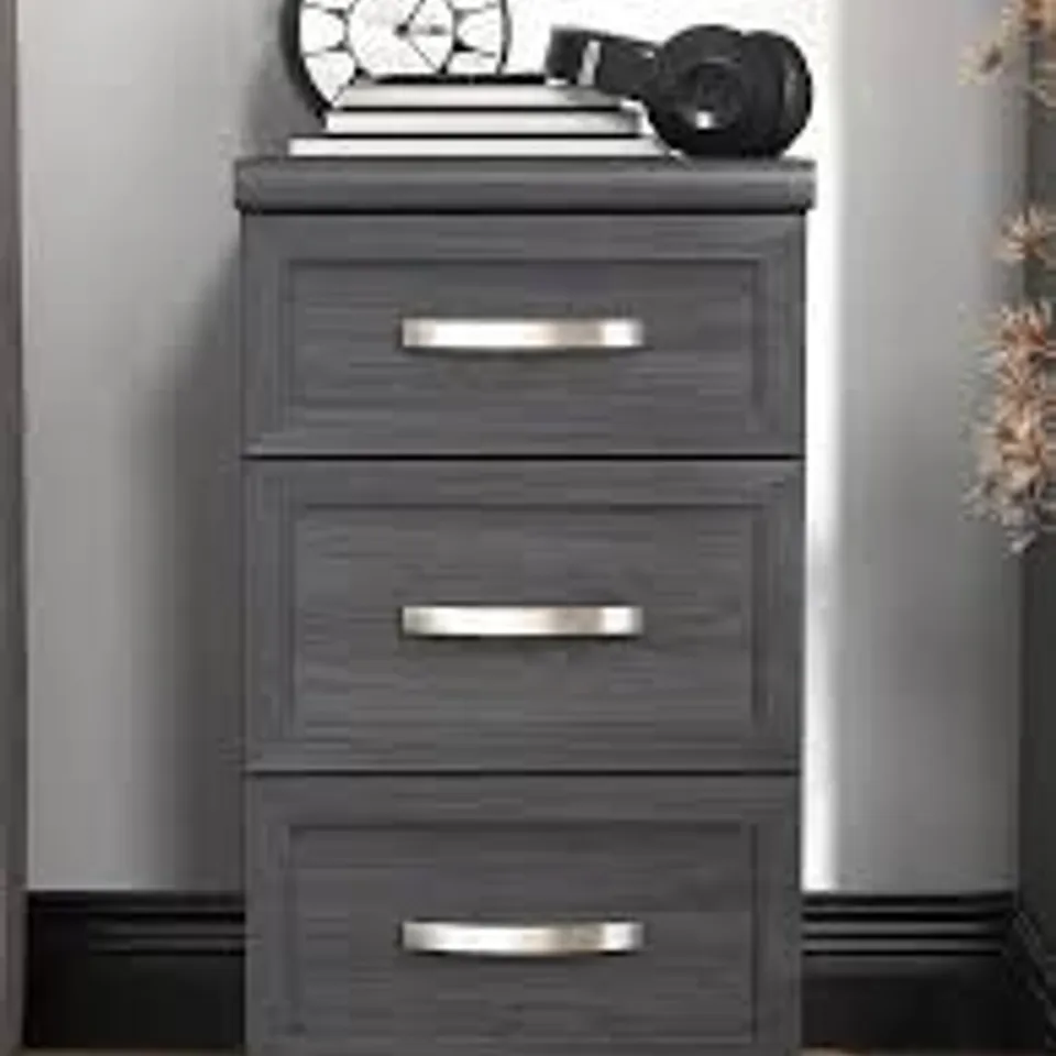 CAMBERLEY 3 DRAWER GRADUATED BEDSIDE CHEST