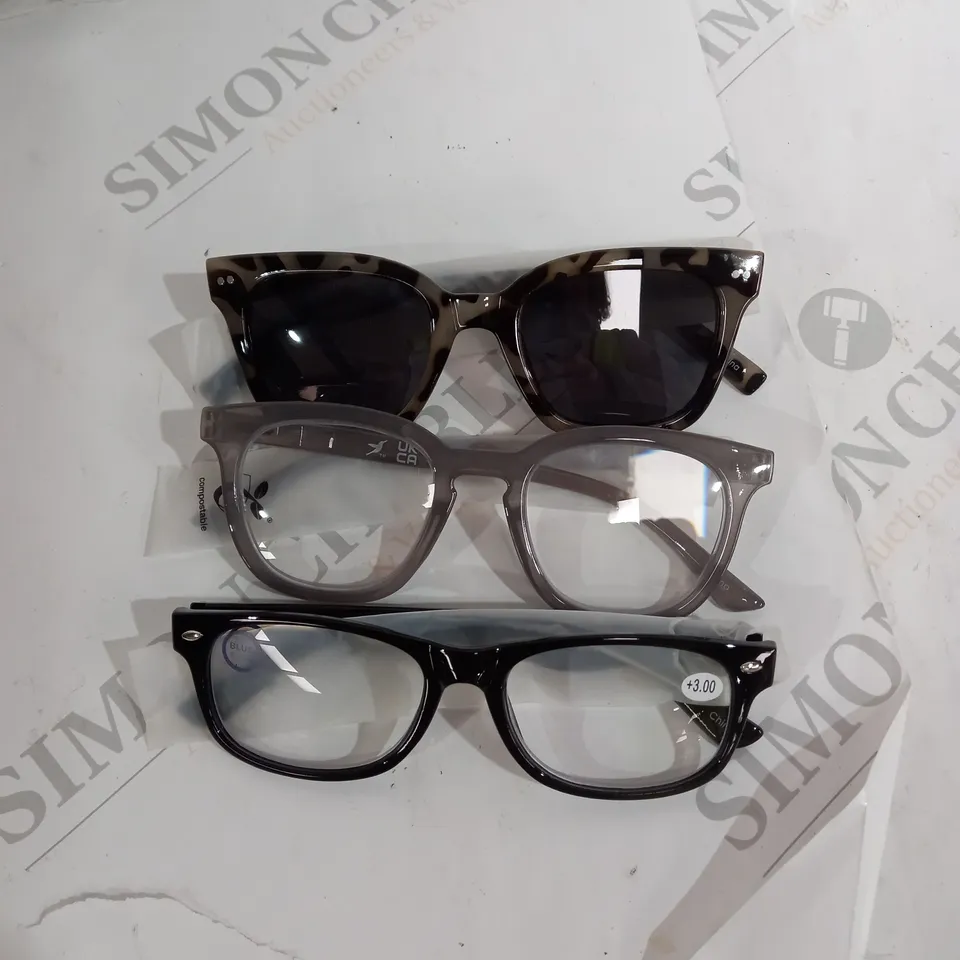 1 PAIR OF SUNGLASSES AND 2 PAIRS OF READING GLASSES GREY MIX 