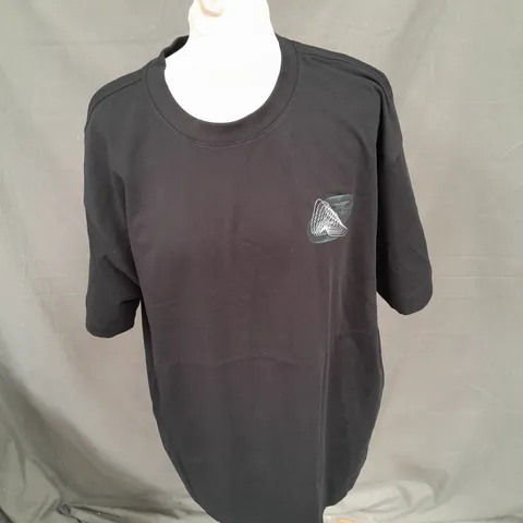RUNLIMITED PRINTED TSHIRT IN BLACK SIZE L
