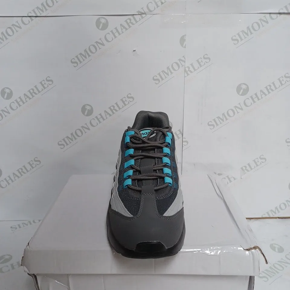 NIKE AIR MAX 95 IN GREY & SKY BLUE - UK 9 