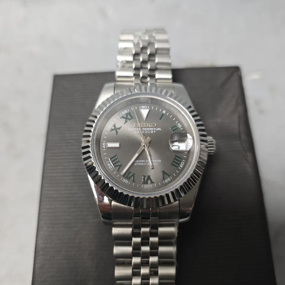 SEIKO DATEJUST GREY DIAL WATCH 