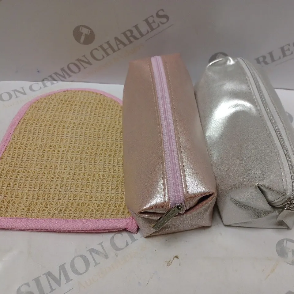 BOX OF APPROXIMATELY 25 DERMAWAND COSMETIC ITEMS INCLUDING MITTS AND CARRYING CASES IN SILVER AND PINK