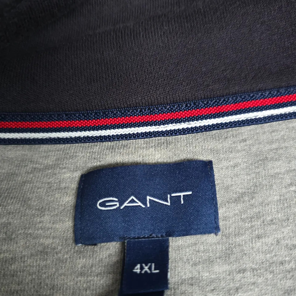 GANT NAVY QUARTER-ZIP SWEATSHIRT, UK 4XL – MADE IN TURKEY