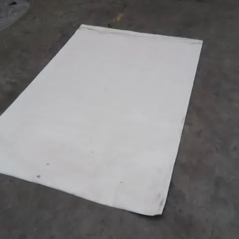 QUALITY DESIGNER AREA RUG - APPROXIMATELY  155x230cm