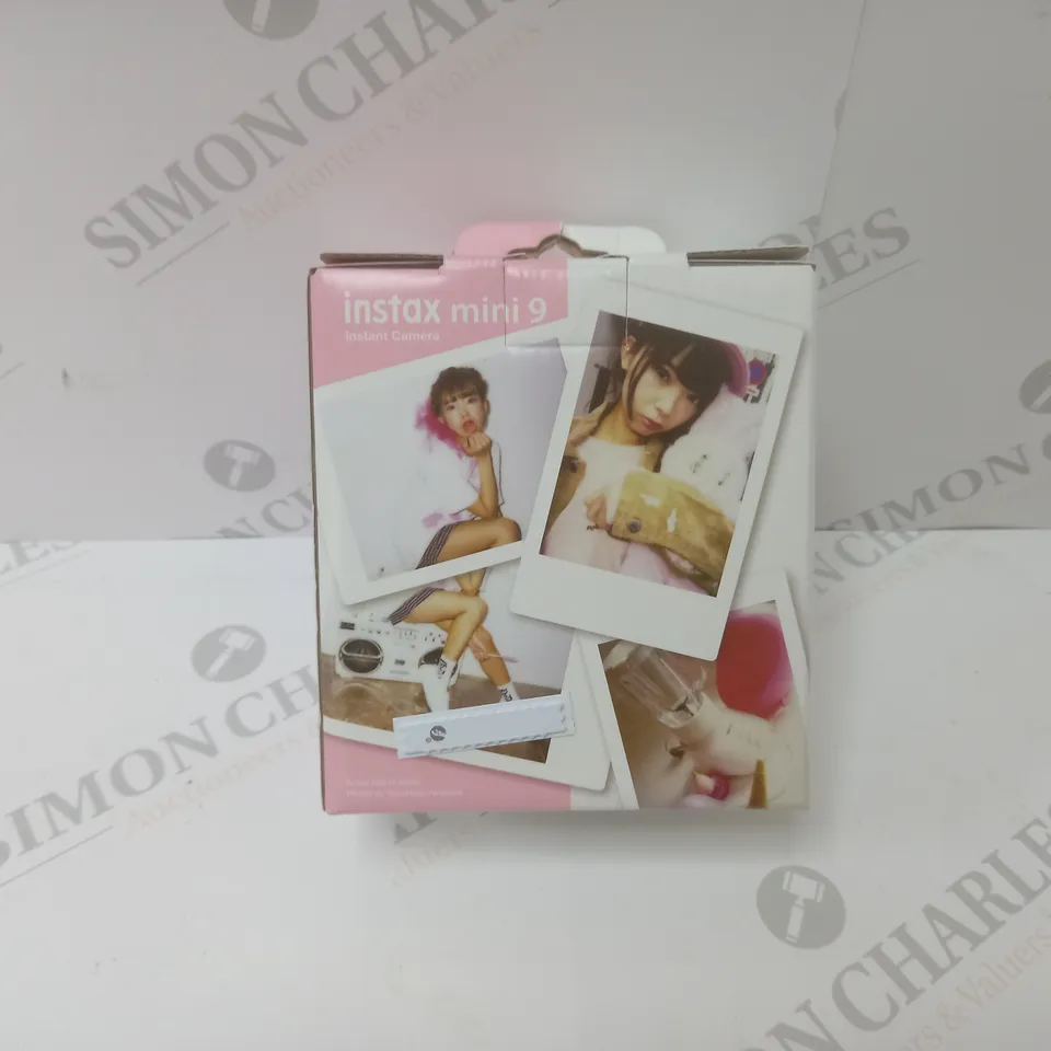 BRAND NEW BOXED FUJIFILM INSTAX MINI 9 INSTANT CAMERA