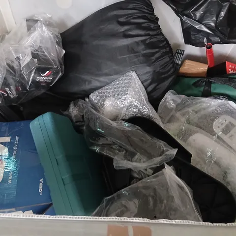 CAGE OF ASSORTED UNPROCESSED CAR AND VEHICLE PARTS AND ACCESSORIES