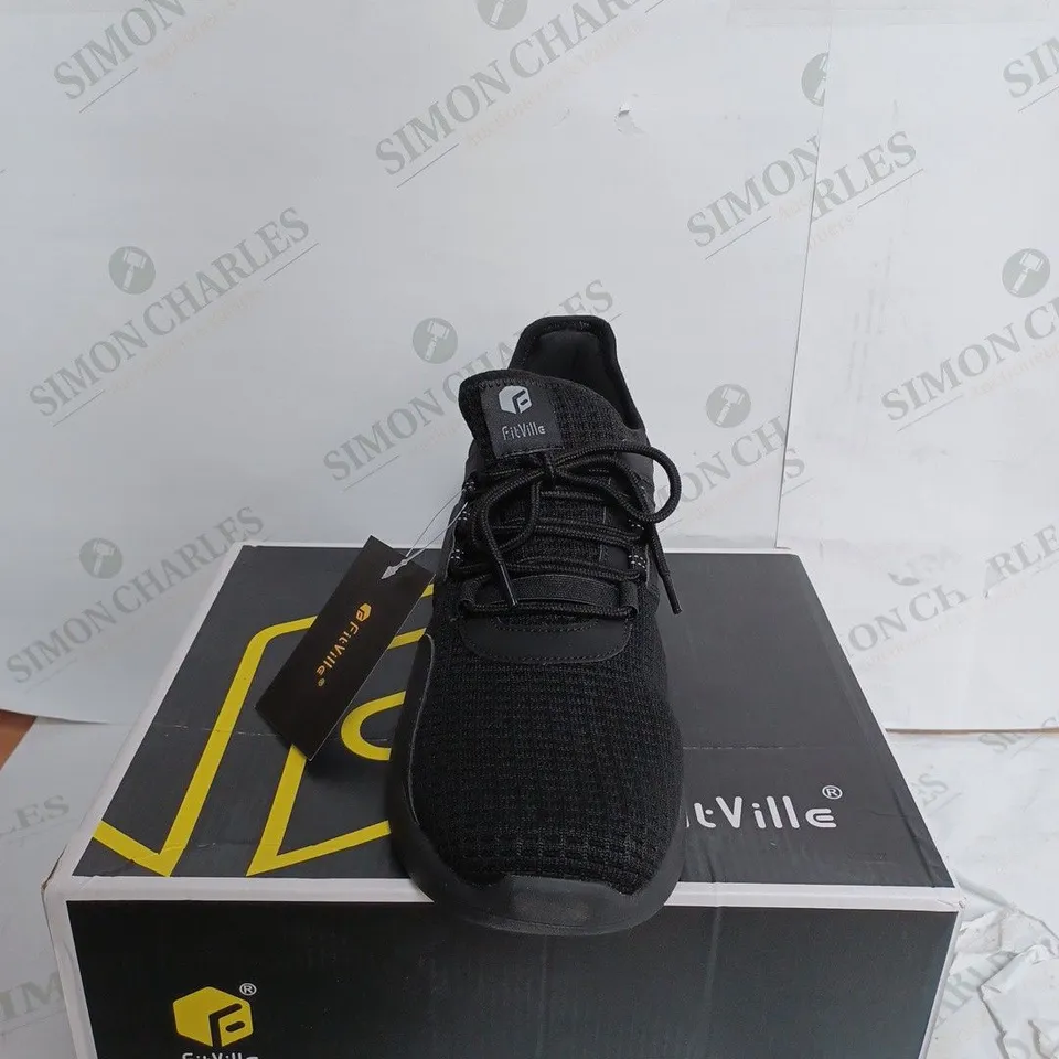FIT VILLE FRESH CORE IN BLACK - UK 8.5 