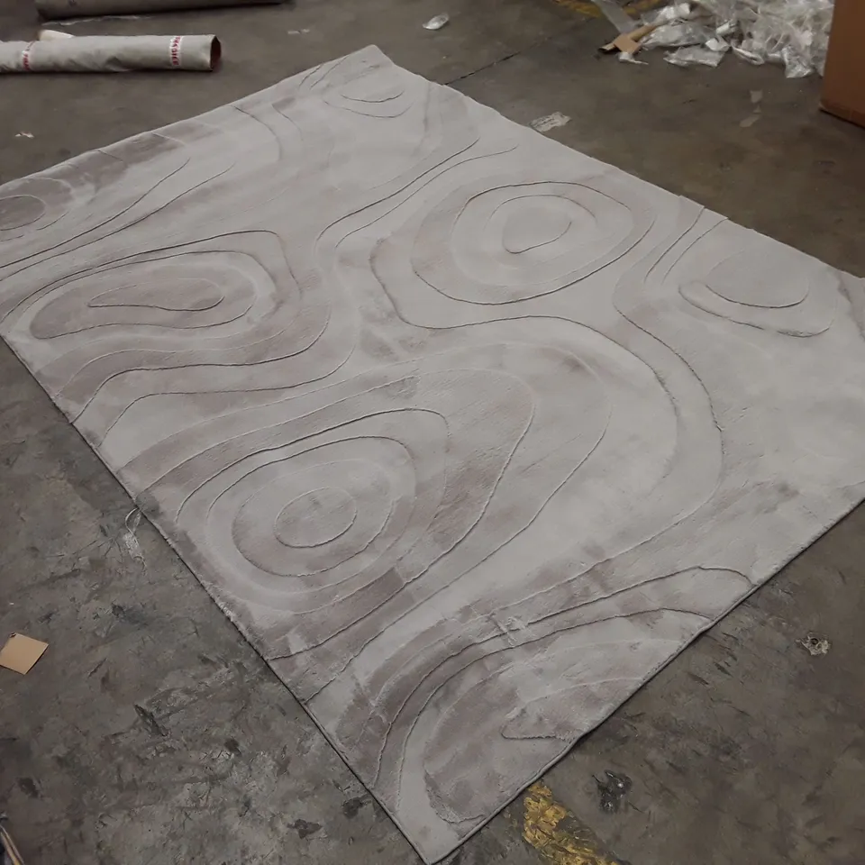QUALITY DESIGNER AREA RUG APPROXIMATELY 200×300CM
