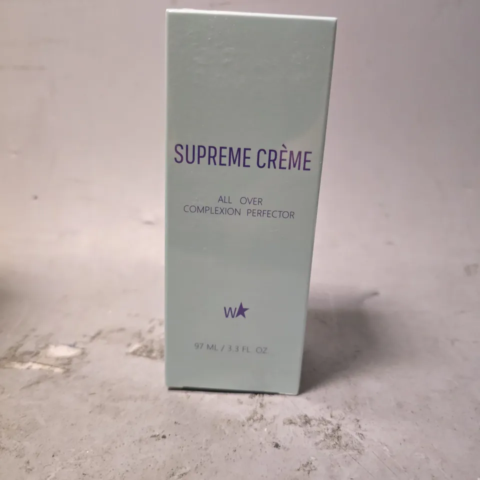 TOTE OF APPROXIMATELY 30 ASSORTED SUPREME CREME 