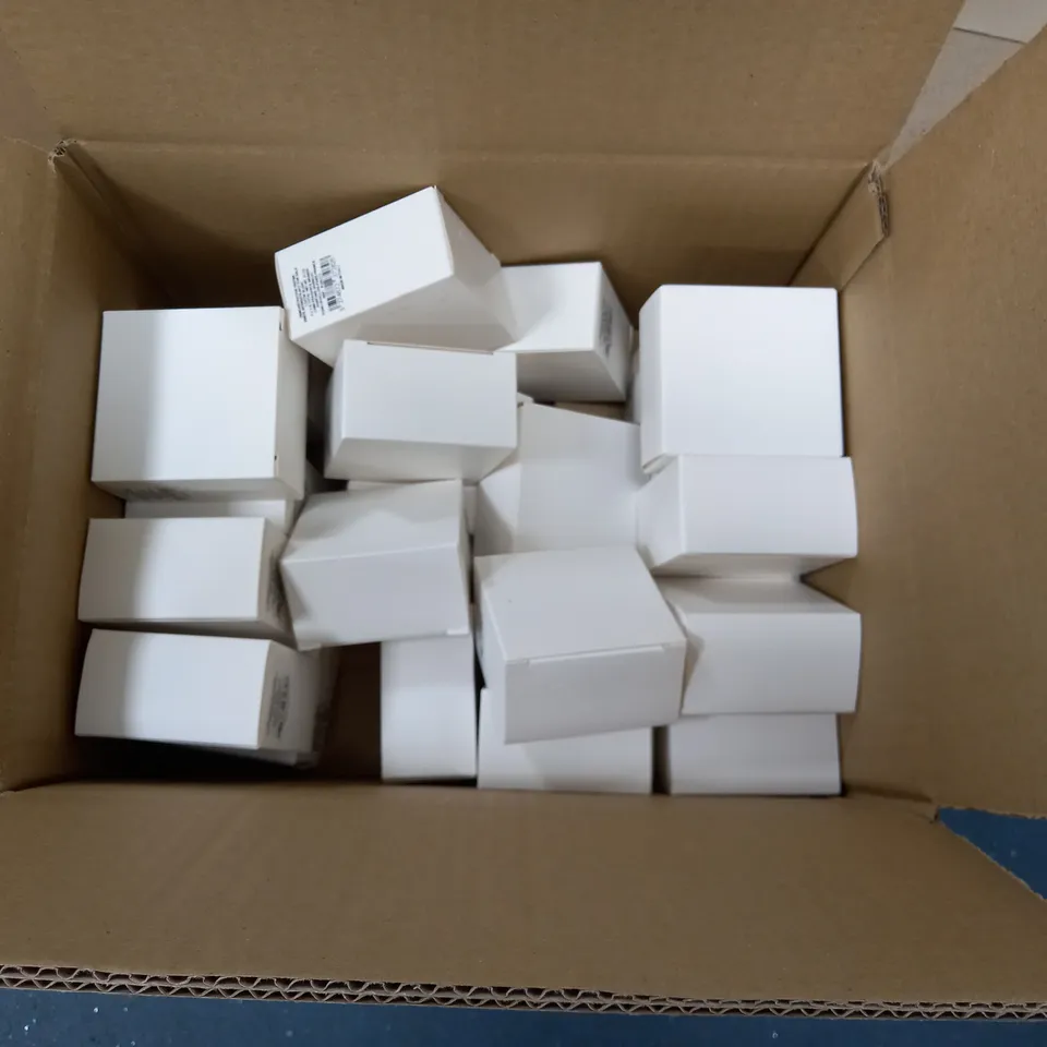 BOX OF APPROXIMATELY 20 JARS OF GIVENCHY PRISME LIBRE MATT FINISH AND ENHANCED RADIANCE LOOSE POWDER