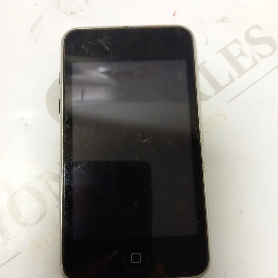 APPLE IPOD 2ND GEN