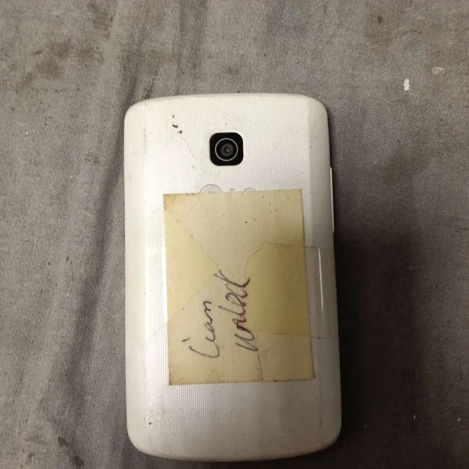 LG SMARTPHONE – WHITE, CRACKED SCREEN