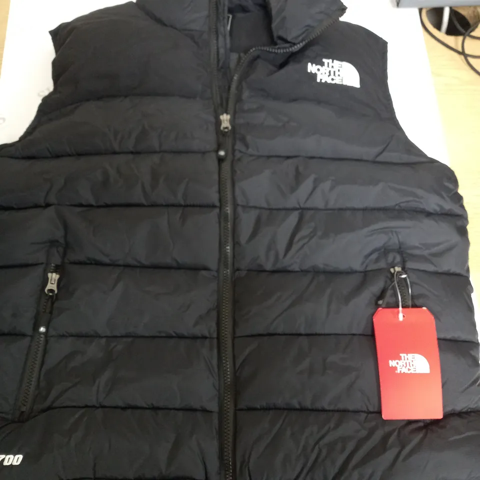 THE NORTH FACE 700 BLACK PADDED VEST - M