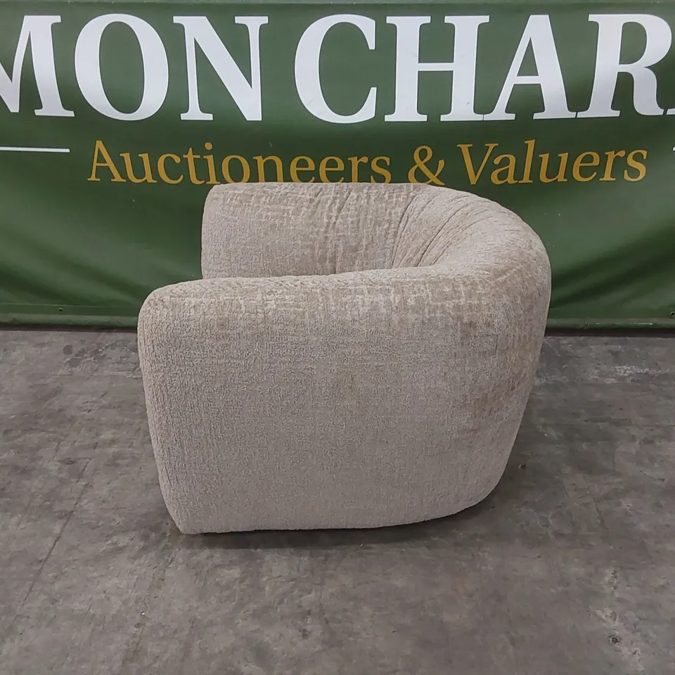 QUALITY DESIGNER ROCHE SWIVEL CHAIR IN OMBRE FABRIC - BEIGE 