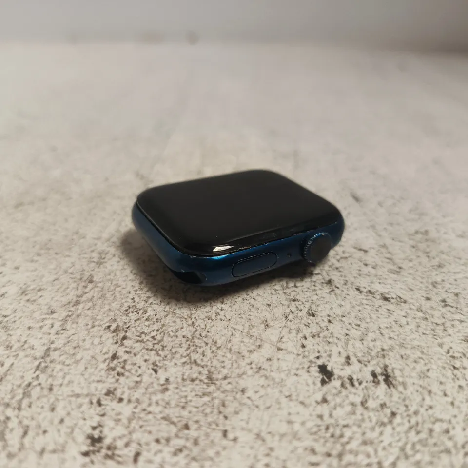 APPLE SMARTWATCH SERIES 6
