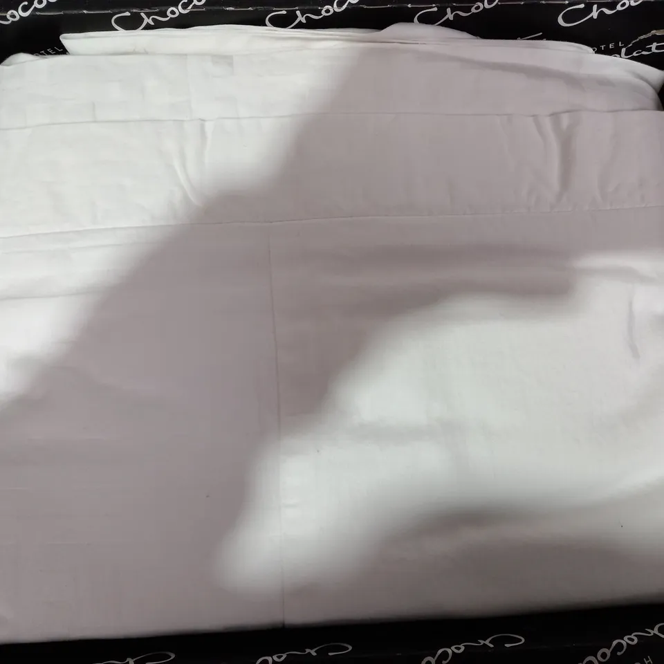 KELLY HOPPEN GEO JAQUARD 100% COTTON DUVET SET - KING
