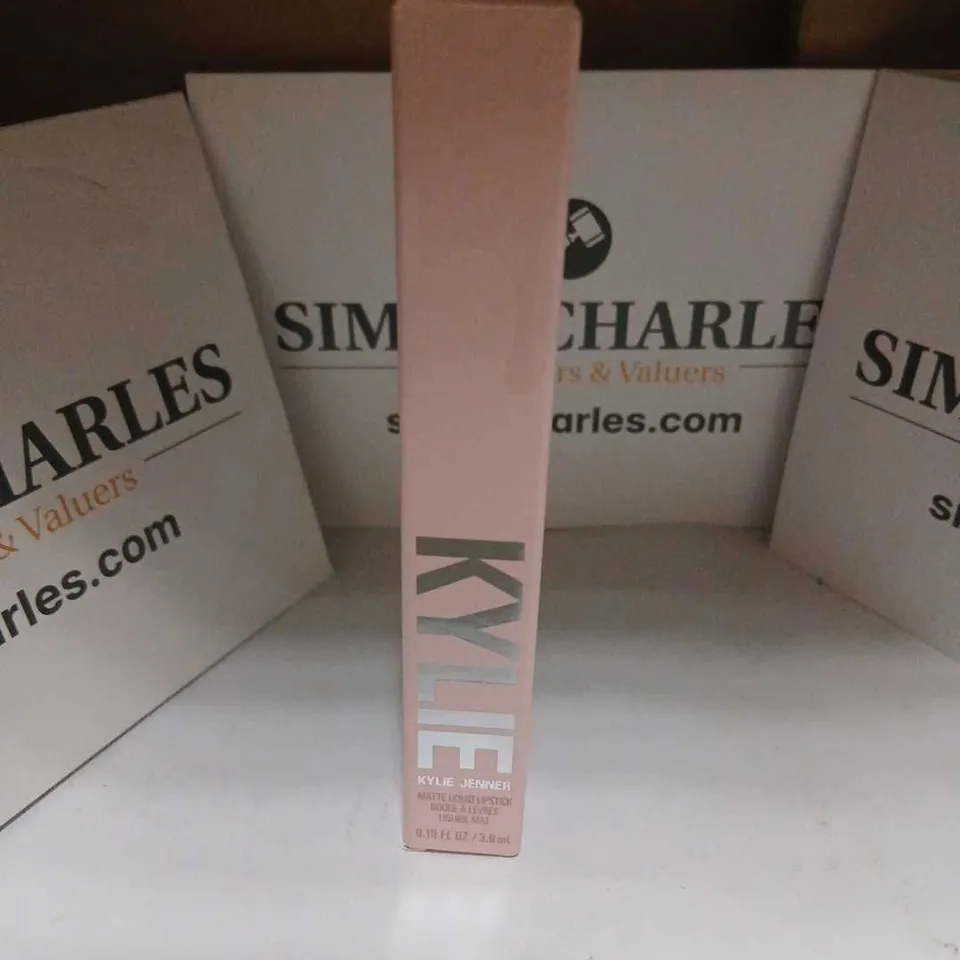 BOXED KYLOIE JENNER MATTE LIQUID LIPSTICK 3ML