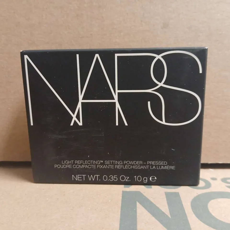 NARS LIGHT REFLECTING SETTING POWDER