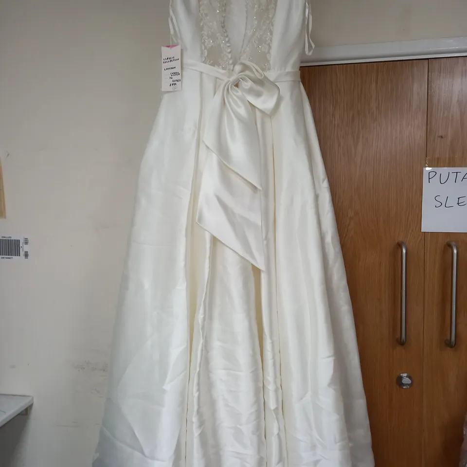 BERKETEX CLASSIC COLLECTION LONDON STYLE  IVORY SILVER - SIZE 14 