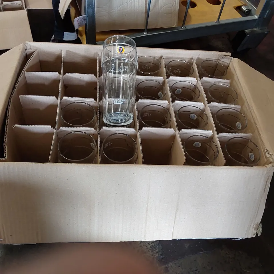 LOT OF APPROXIMATELY 115X DRINKS GLASSES