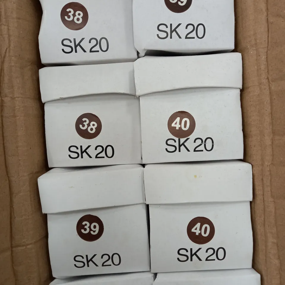 APPROXIMATELY 16 BOXED PAIRS OF SK20 LACE UP FLAT SHOES IN BROWN VARIOUS SIZES TO INCLUDE SIZES 38, 39, 40 