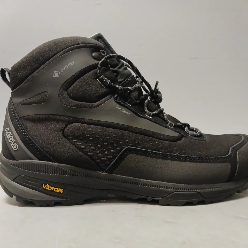 BOXED PAIR OF ASOLO ANKLE BOOTS IN BLACK UK SIZE 10