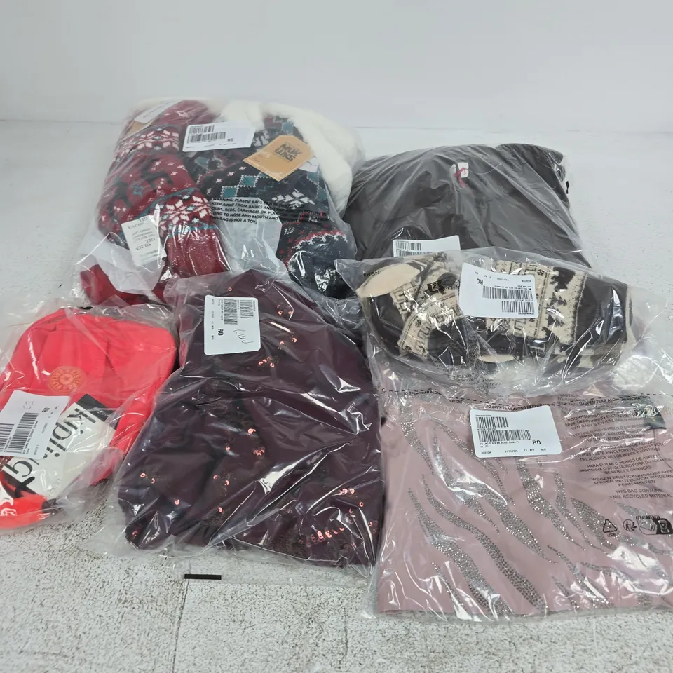APPROXIMATELY 25 ASSORTED CLOTHING ITEMS IN VARIOUS SIZES, COLOURS & STYLES TO INCLUDE BRANDS SUCH AS FRANK USHER, BEN DE LISI, KIPLING, ETC - COLLECTION ONLY