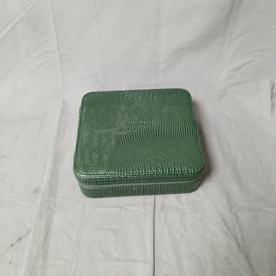 GREEN REPTILE-TEXTURED JEWELLERY BOX WITH ZIP CLOSURE