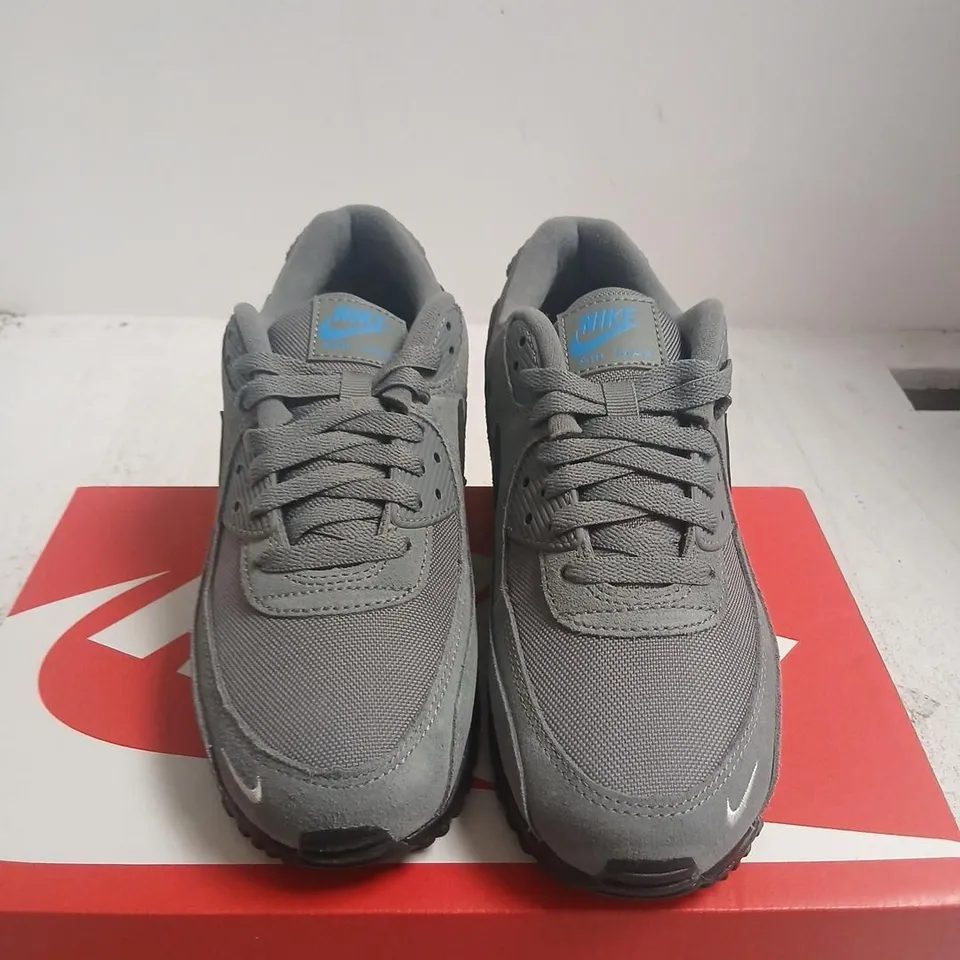 NIKE AIR MAX 90 SHOES – MEN’S, GREY/PHOTO BLUE (UK7 / US8) – BOXED