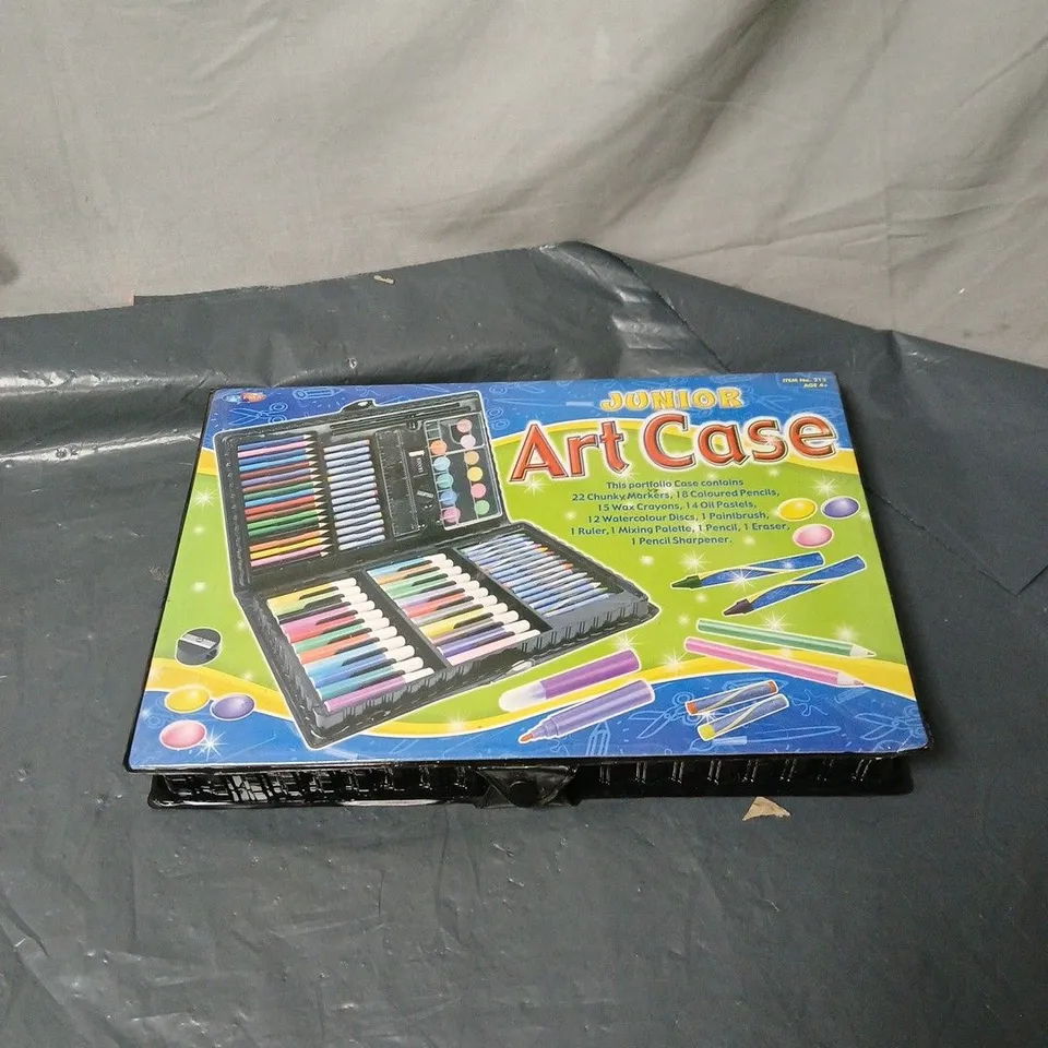 JUNIOR ART CASE AGES 4+
