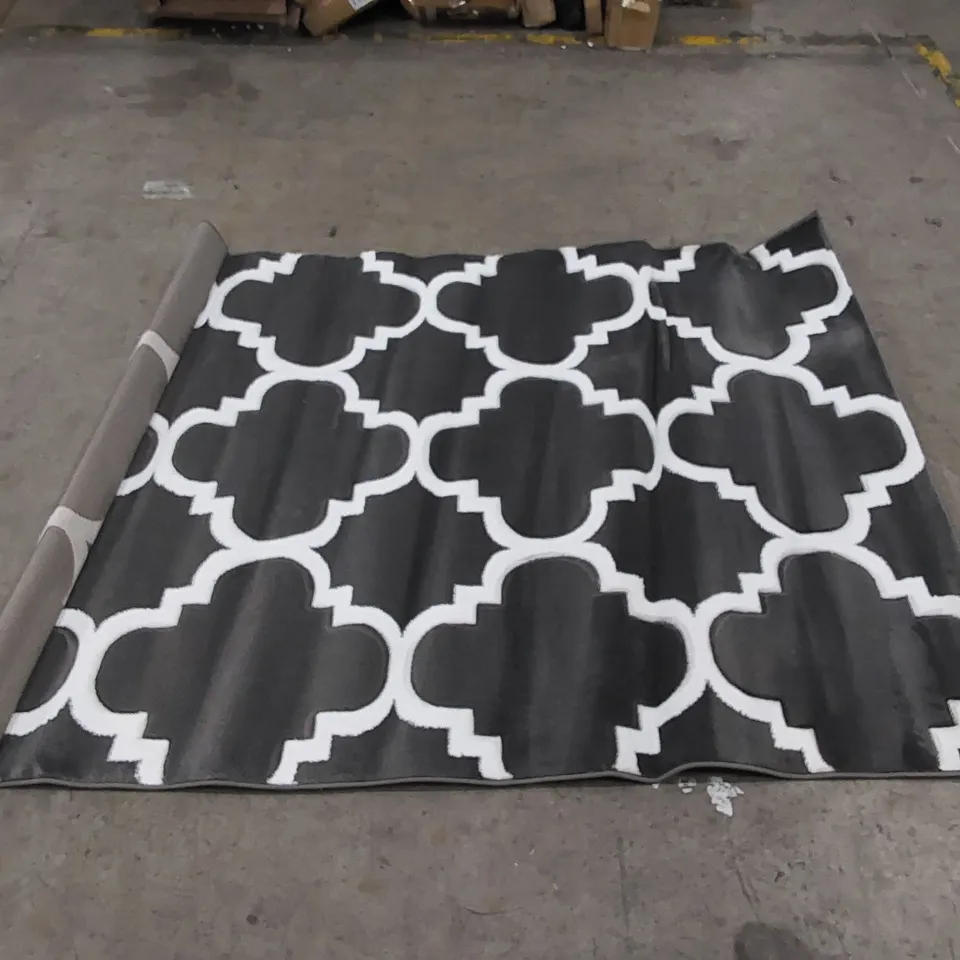 MODERN TRENDZ RUG - GREY // SIZE: 160 X 220cm