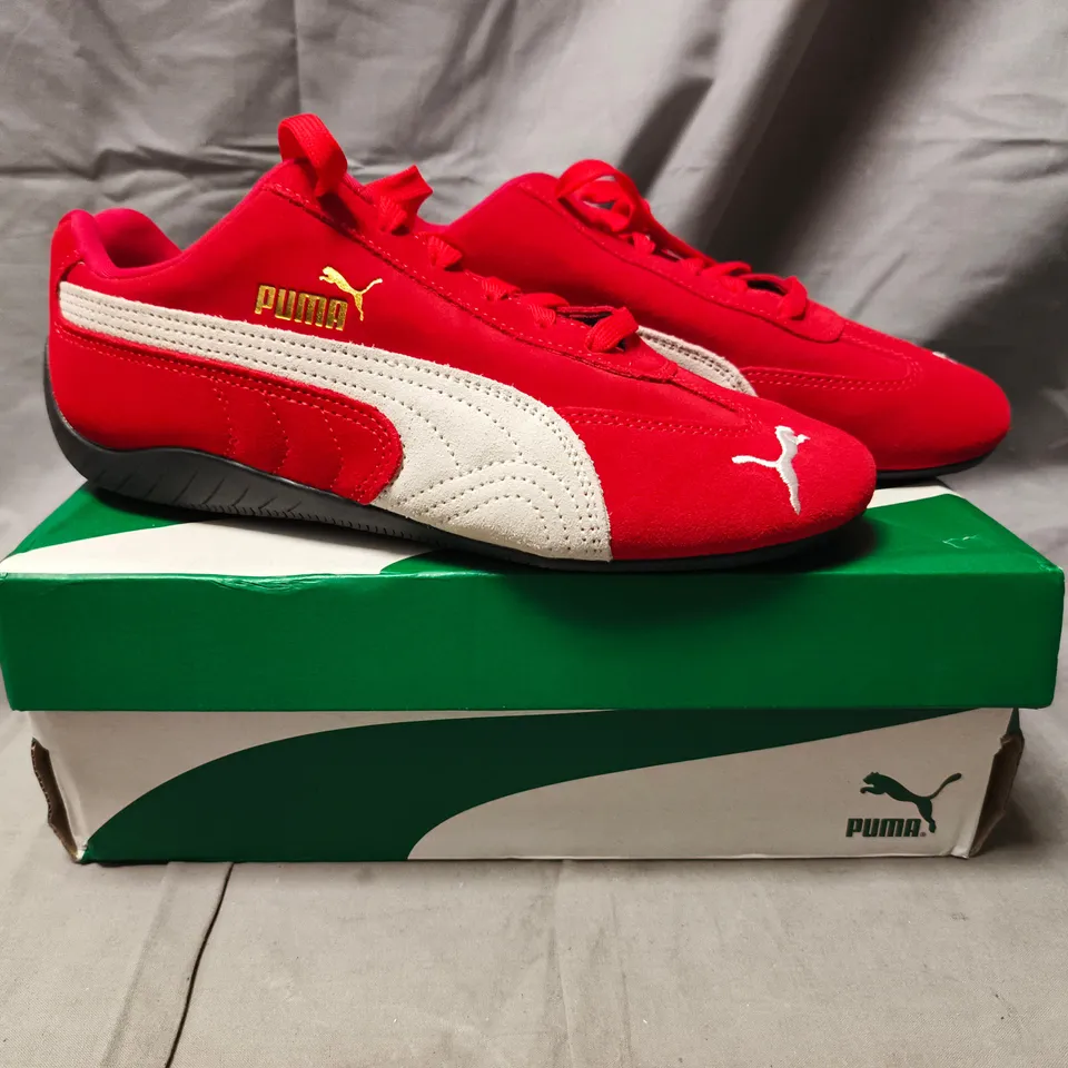 BOXED PAIR OF PUMA SPEEDCAT OG SHOES IN RED/WHITE SIZE UK 6