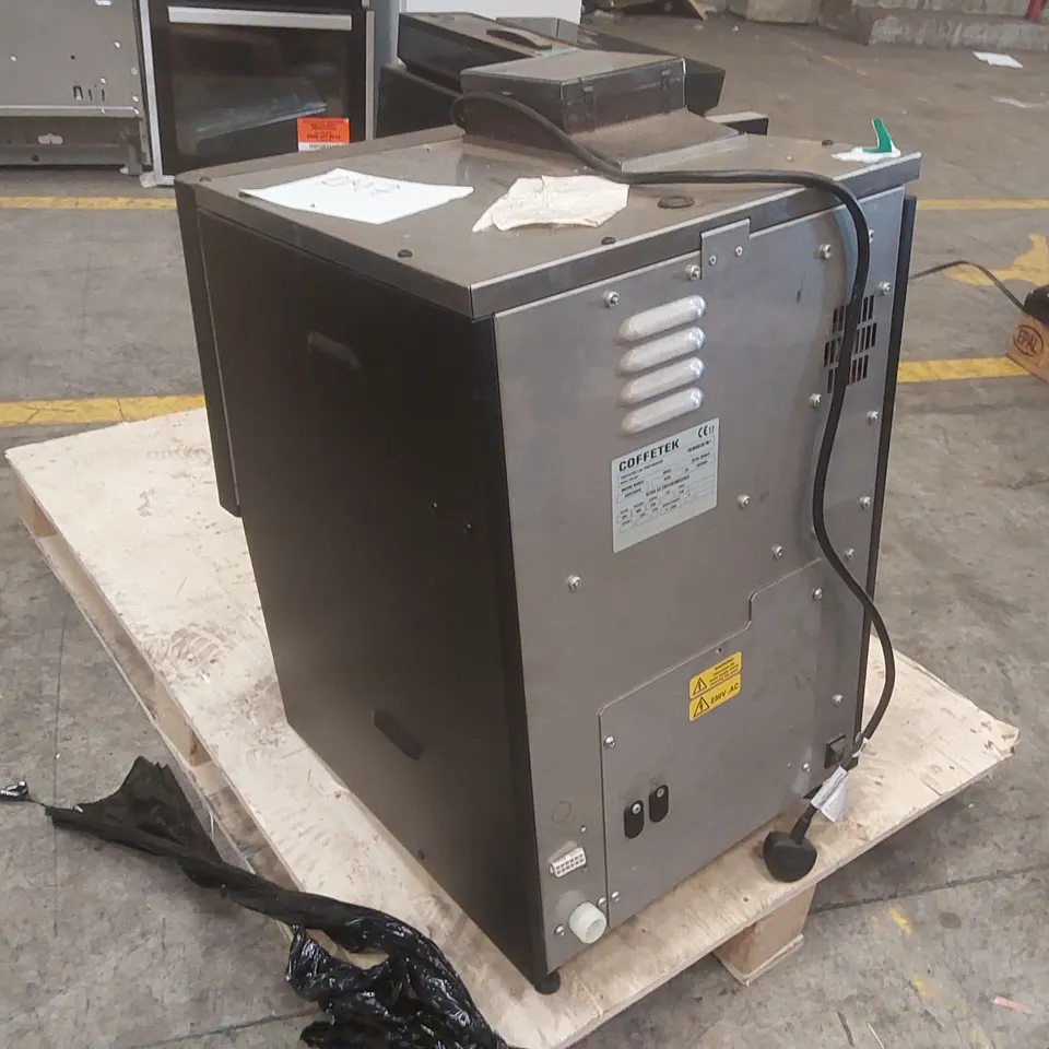 COFFETEK VITRO X3 COMMERCIAL COFFEE MACHINE
