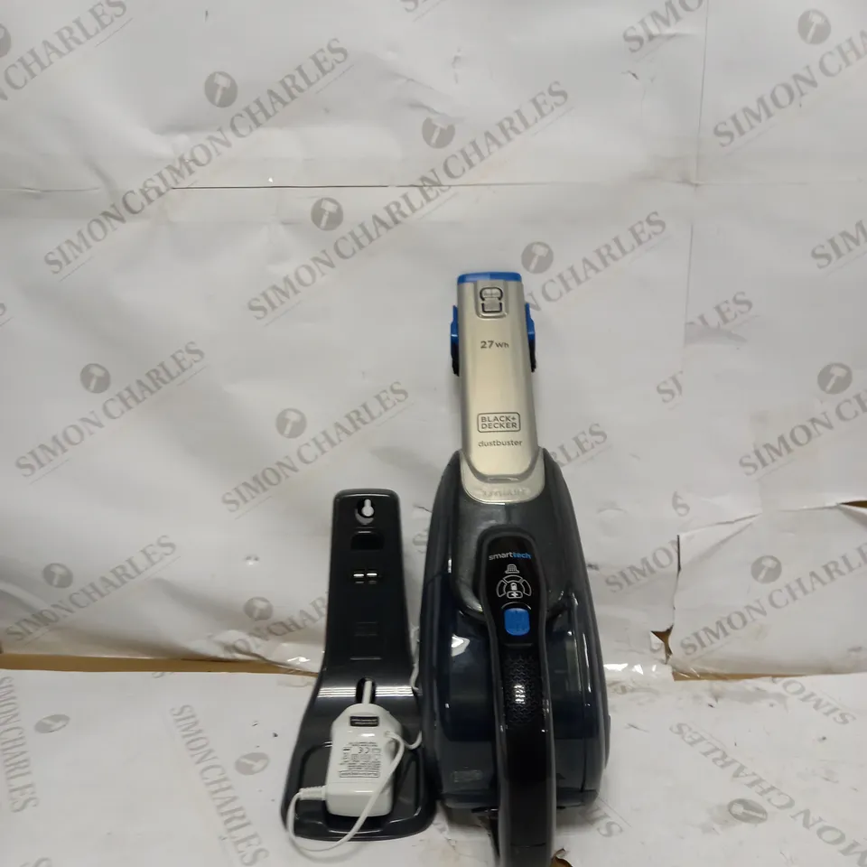 BLACK + DECKER SMARTTECH DUSTBUSTER 