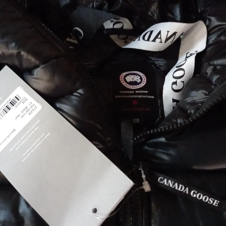 CANADA GOOSE HYBRIDGE COAT IN BLACK - M/M