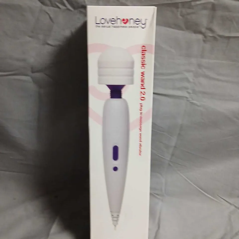 LOVEHONEY WAND MASSAGER – WHITE WITH PURPLE ACCENT (BOXED)