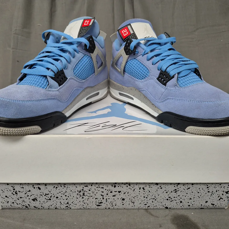 BOXED PAIR OF NIKE AIR JORDAN 4 RETRO SHOES IN BLUE UK SIZE 11.5