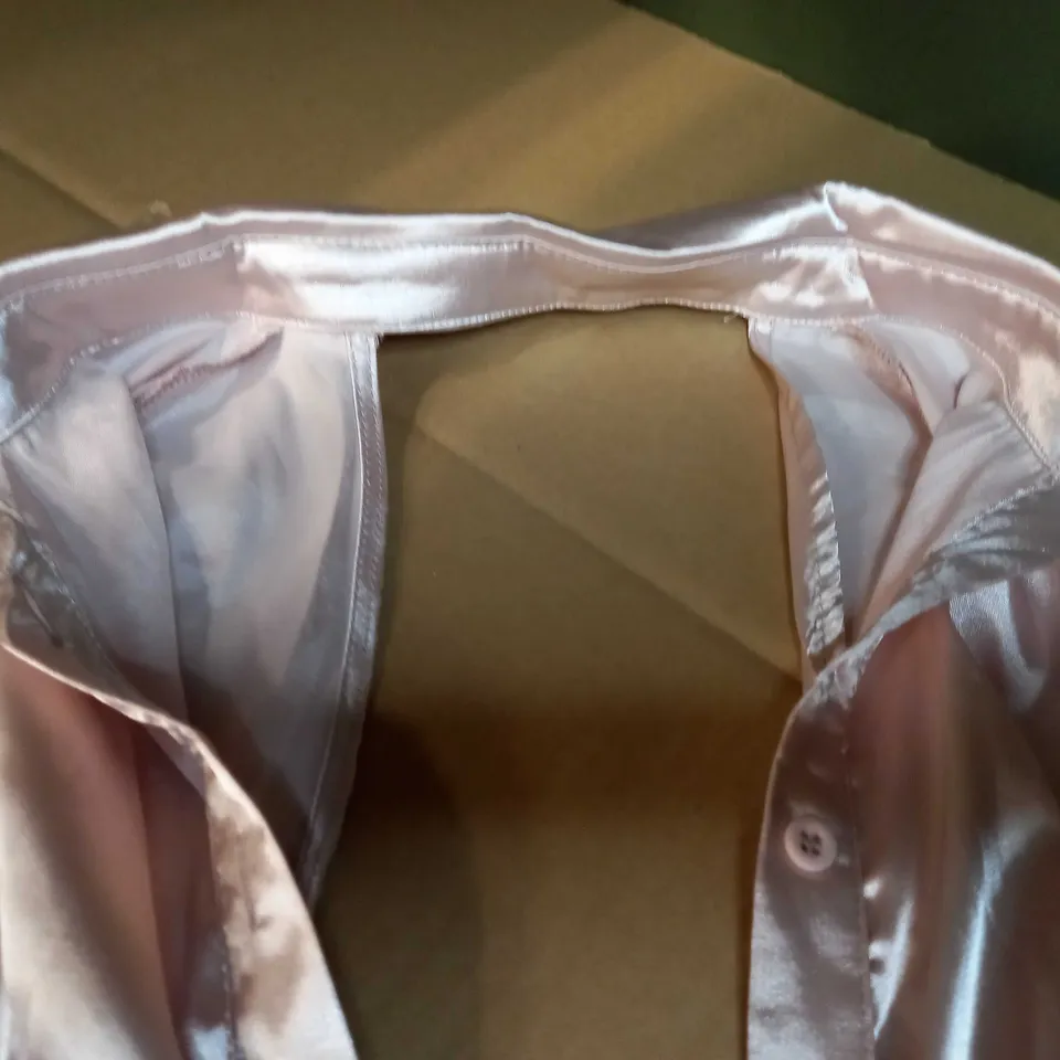 NOTHINGBUTSTYLE MINK SATIN LOW BACK STATEMENT SHIRT DRESS - MEDIUM