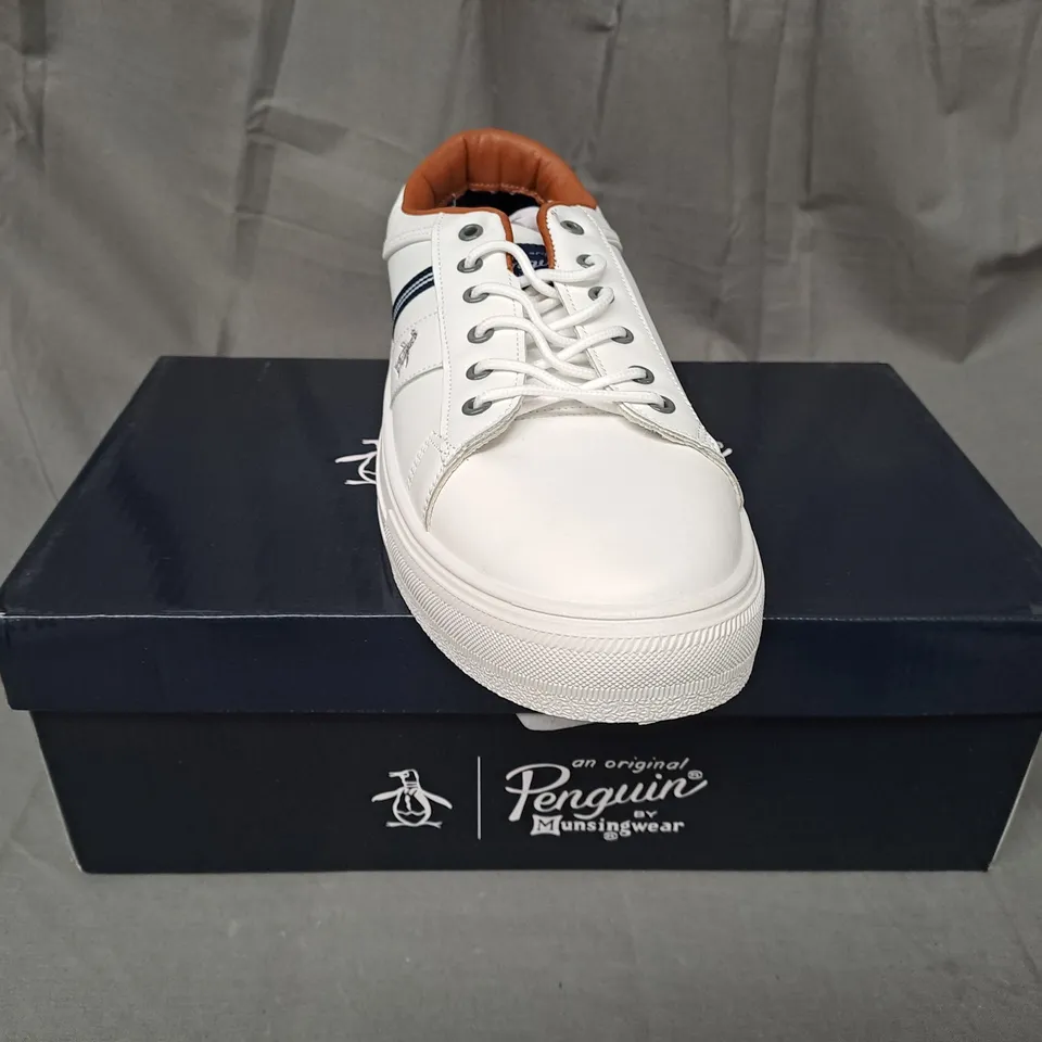 BOXED PAIR OF PENGUIN SHOES IN WHITE/NAVY SIZE 11