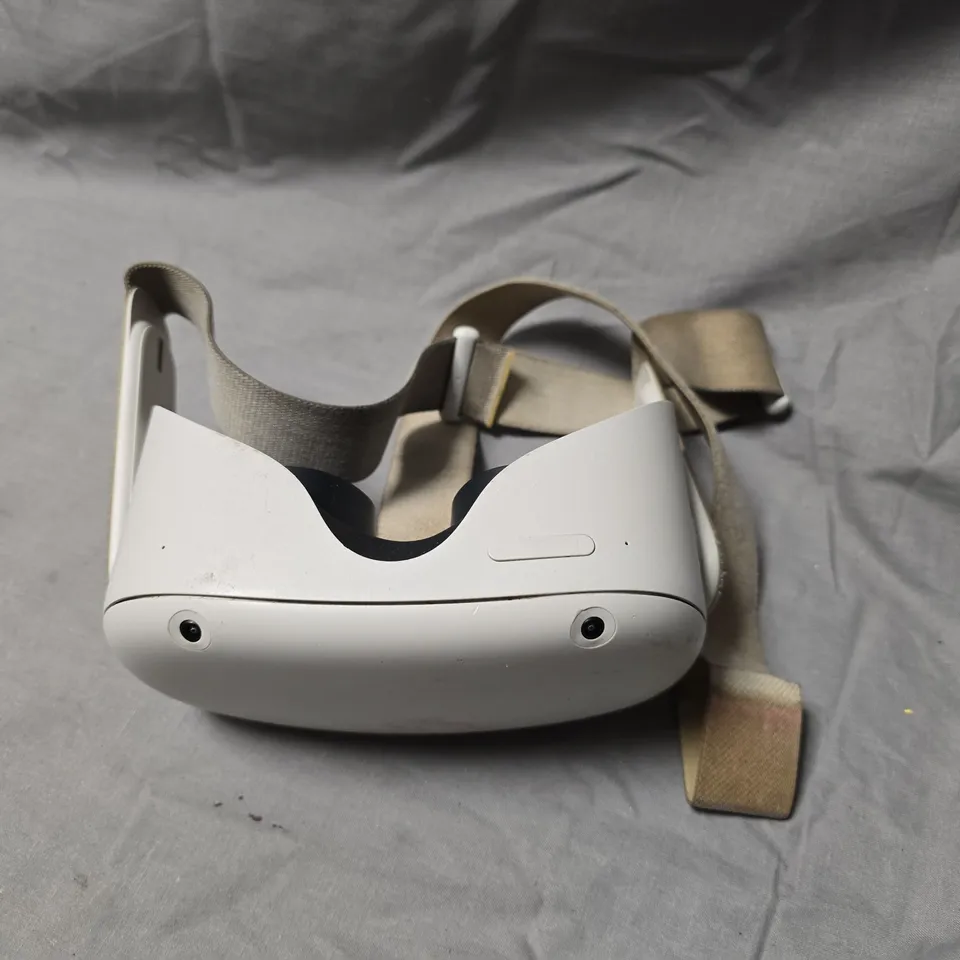 WHITE VR HEADSET WITH FABRIC HEAD STRAP – UNBRANDED 