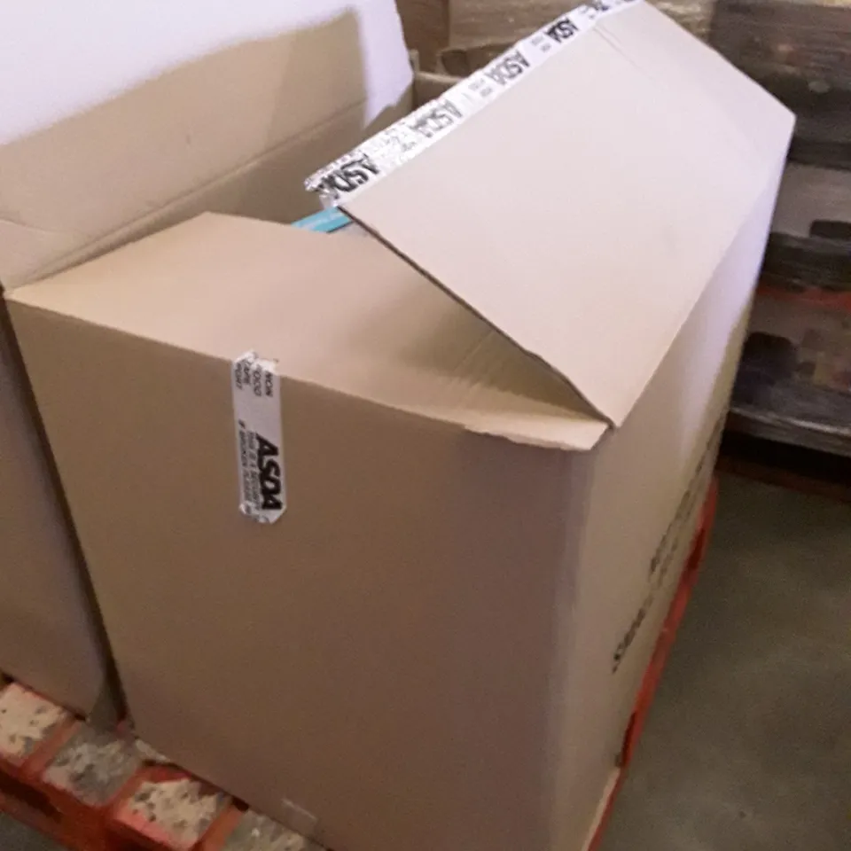 BOX OF ASSORTED ELECTRONIC PRODUCTS INCLUDING BLUETOOTH RADIO, HEADPHONES, KEYBOARD, ALARM CLOCKS