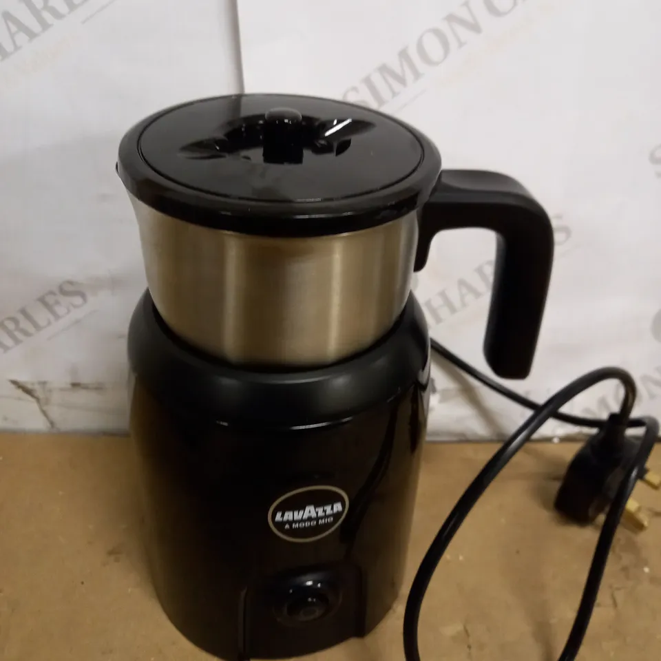 LAVAZZA A MODO MIO MILK UP FROTHER