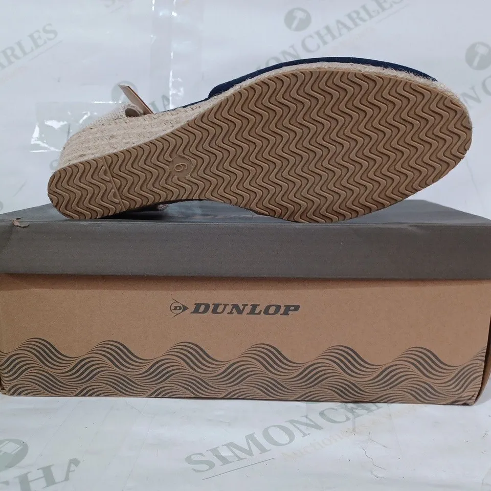 BOXED PAIR OF DUNLOP CLOSED TOE WEDGE SANDALS IN NAVY SIZE 6